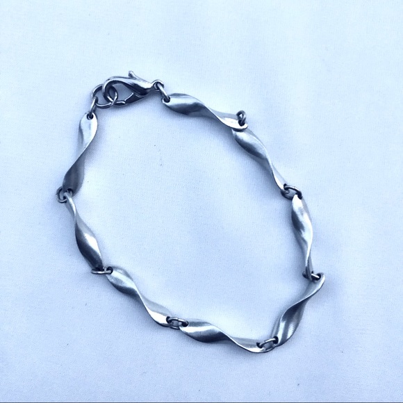 SILVER BRACELET Twisted Wave Links NEW - Picture 1 of 4